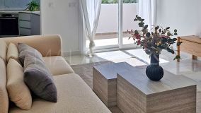 Apartment for sale in Bahía de Estepona, Estepona West