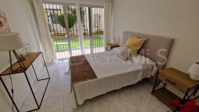 Ground Floor Duplex zu verkaufen in El Pirata, Estepona Ost