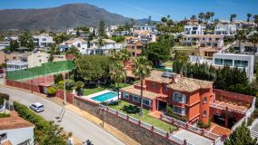 Villa en venta en Seghers, Estepona