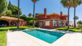 Villa en venta en Seghers, Estepona