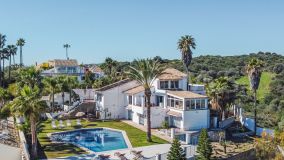 Villa for sale in Bahia Dorada, Estepona Ouest