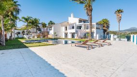 Villa for sale in Bahia Dorada, Estepona Väst