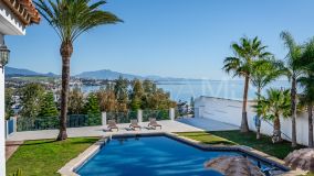 Villa for sale in Bahia Dorada, Estepona Väst