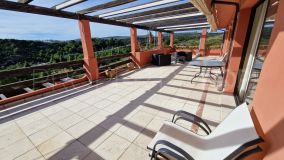 Stunning second line golf duplex penthouse with huge terraces and panoramic sea and mountain views.
