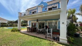 Villa till salu på La Duquesa Golf, Manilva