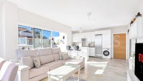 Apartment for sale in Estepona Playa, Seghers