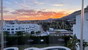 Apartamento en venta en Avda de Andalucia - Sierra de Estepona, Estepona Ciudad