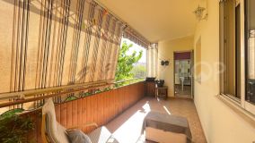 Se vende apartamento con 3 dormitorios en Avda de Andalucia - Sierra de Estepona
