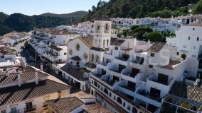 Plot for sale in Benahavis Centro