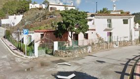 Plot for sale in Benahavis Centro