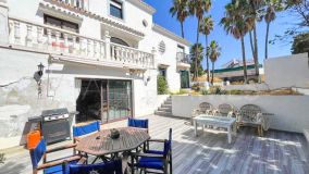 Chalet for sale in Buenas Noches, Estepona West