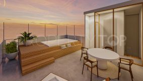 Luxury duplex penthouse a few metres from the beach in the centre of Estepona.