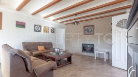 Villa for sale in Tarraula with 4 bedrooms