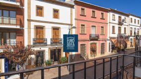 Apartment for sale exclusively in the center of the old town of Jávea. Magnificent property as an investment