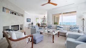 Buy villa with 6 bedrooms in La Corona