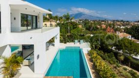 For sale 5 bedrooms villa in El Paraiso