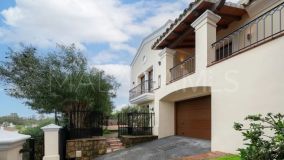 Villa for sale in Bellevue, Nueva Andalucia