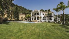 Villa for sale in El Madroñal, Benahavis
