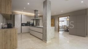 Villa for sale in El Madroñal, Benahavis