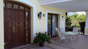 Villa for sale in Hacienda las Chapas with 5 bedrooms