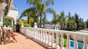 Villa for sale in Nueva Andalucia, Marbella