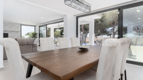 Villa for sale in Artola, Marbella Est