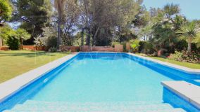 Villa en venta en Altos Reales, Marbella Golden Mile