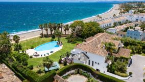 Villa zu verkaufen in Beach Side New Golden Mile, Estepona Ost