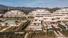Villa for sale in Velaya, Estepona Est