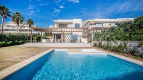 Villa for sale in Velaya, Estepona Est