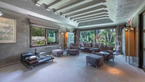 Villa en venta en Beach Side New Golden Mile, Estepona Este