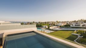 Villa Pareada en venta en Vilas 12, Marbella Golden Mile