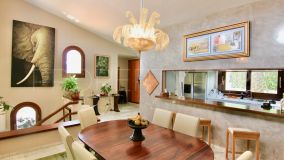 7 bedrooms villa for sale in Las Brisas