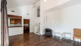 Town House for sale in Istan