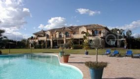 8 bedrooms villa for sale in El Paraiso Playa