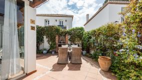 Apartamento en venta en Benamara, Estepona Este