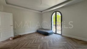 Villa for sale in Los Arqueros, Benahavis