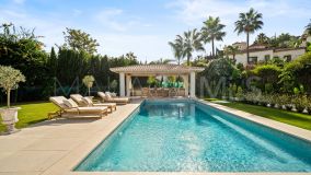 Villa for sale in Los Arqueros, Benahavis