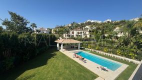 Villa for sale in Los Arqueros, Benahavis