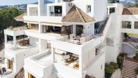 Penthouse for sale in Alcores del Golf, Nueva Andalucia