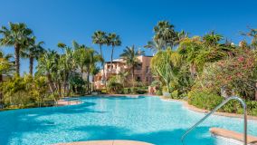 Lägenhet for sale in Mansion Club, Marbella Golden Mile
