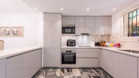 Apartamento en venta en El Pilar, Estepona Este