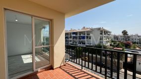 Apartamento en venta en Lorcrimar, Nueva Andalucia