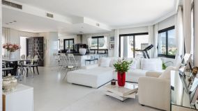 Takvåning for sale in Coto Real, Marbella Golden Mile