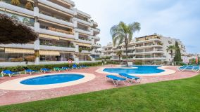 For sale apartment in Campos de Guadalmina with 2 bedrooms