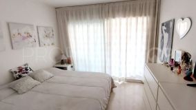 Apartamento en venta de 2 dormitorios en Campos de Guadalmina