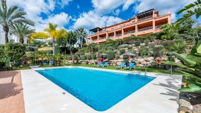 Penthouse for sale in Royal Flamingos, Benahavis