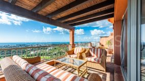Penthouse for sale in Royal Flamingos, Benahavis