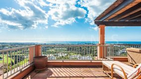 Penthouse for sale in Royal Flamingos, Benahavis