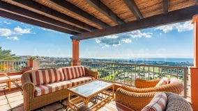 Penthouse for sale in Royal Flamingos, Benahavis